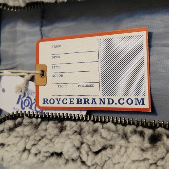 Royce Faux fur long zip up vest - Picture 3 of 7